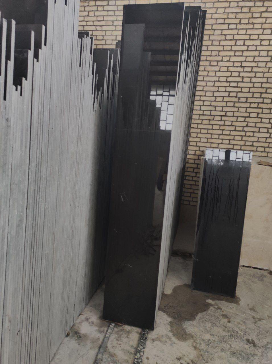 Spider black marble and Dehbid agate in iran